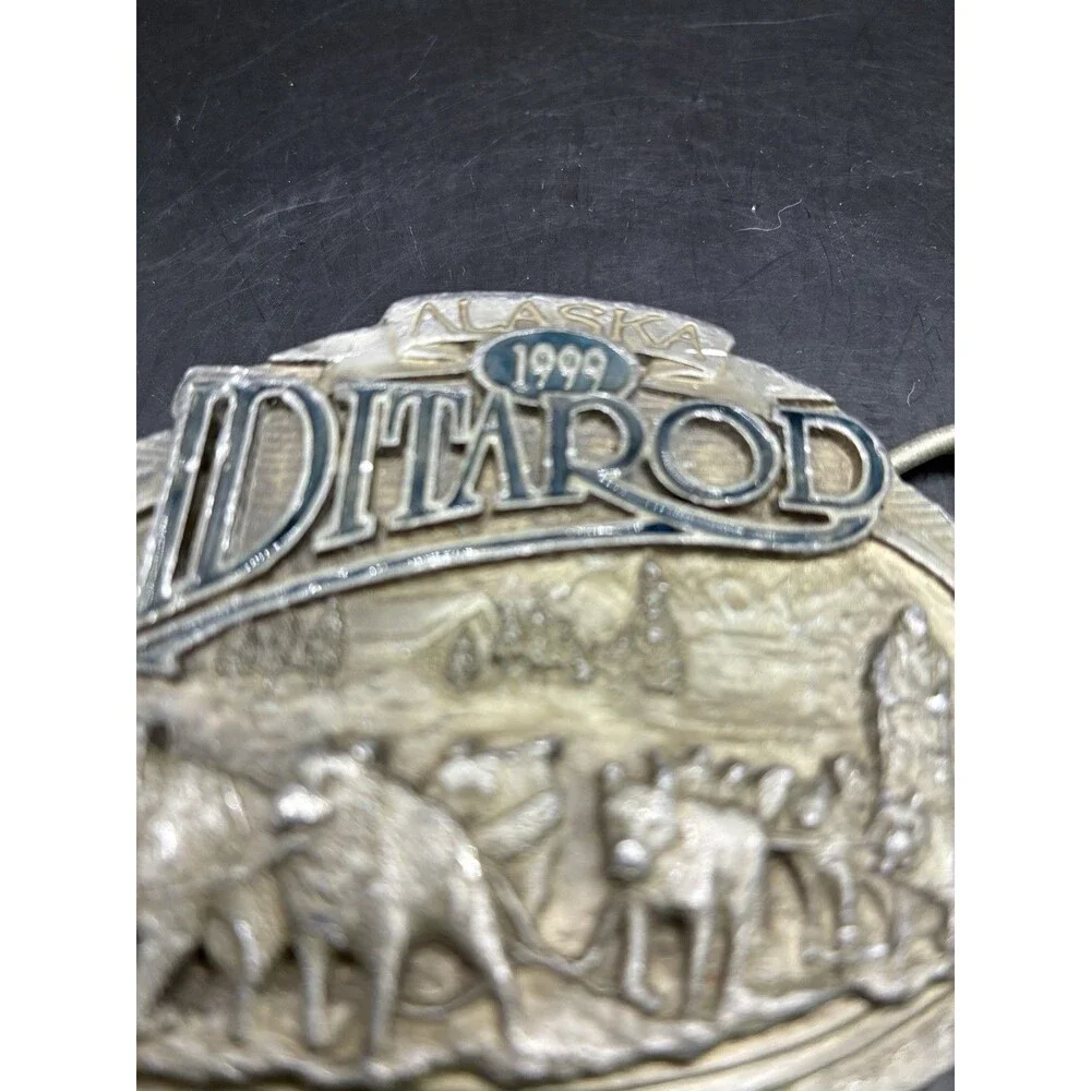 Alaskas Iditarod Belt Buckle Pewter Official Trail Committee Collectors USA 1999